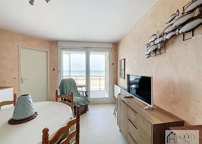 Le Maeva -vue 3e Etage Apartment